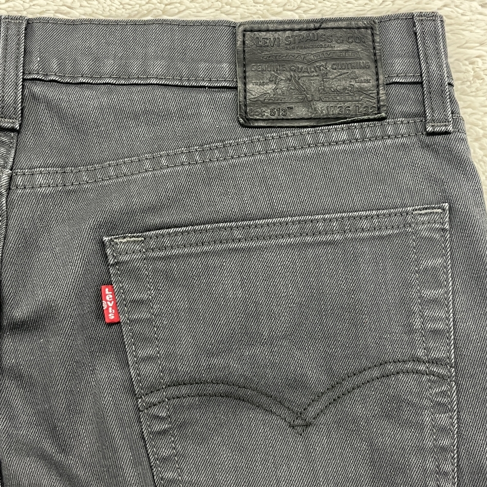 Levi's | 513 • Slim Fit • Straight Leg | Size 36x32 - Picture 8 of 16